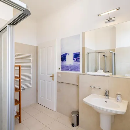 Autorenhaus Whg 08 Villa